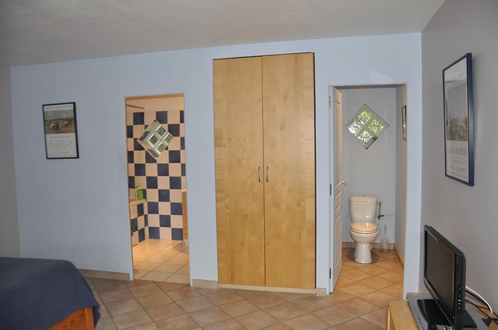 Chambre D'Hotes De L'Estuaire Ла-Ривьер-Сен-Совёр Экстерьер фото