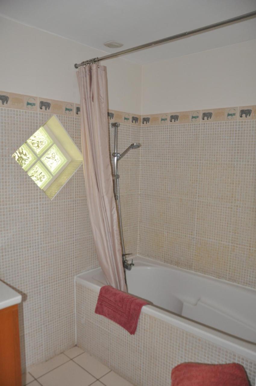 Chambre D'Hotes De L'Estuaire Ла-Ривьер-Сен-Совёр Экстерьер фото